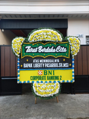 Papan Bunga Duka di Cipamokolan